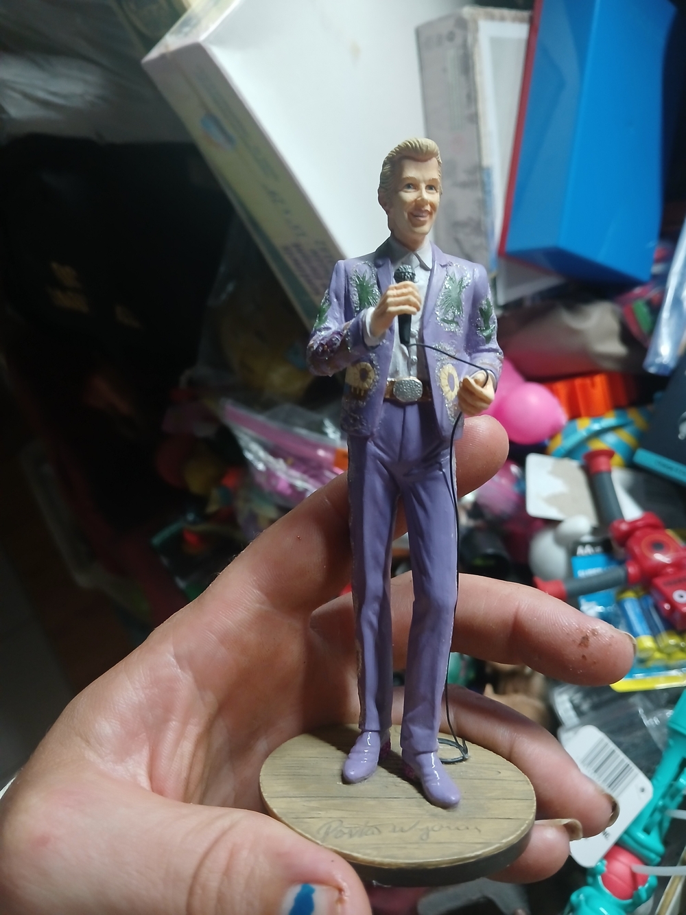 limited-edition Porter Wagoner Figurine  1998 Country Music Greats 817/3000
